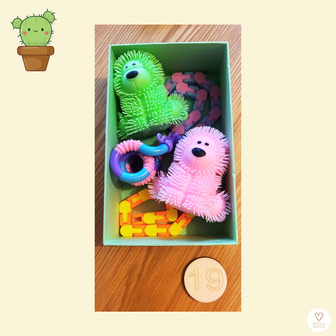 ONTPRIKKELBOX onderweg-wachtzaal-op bezoek