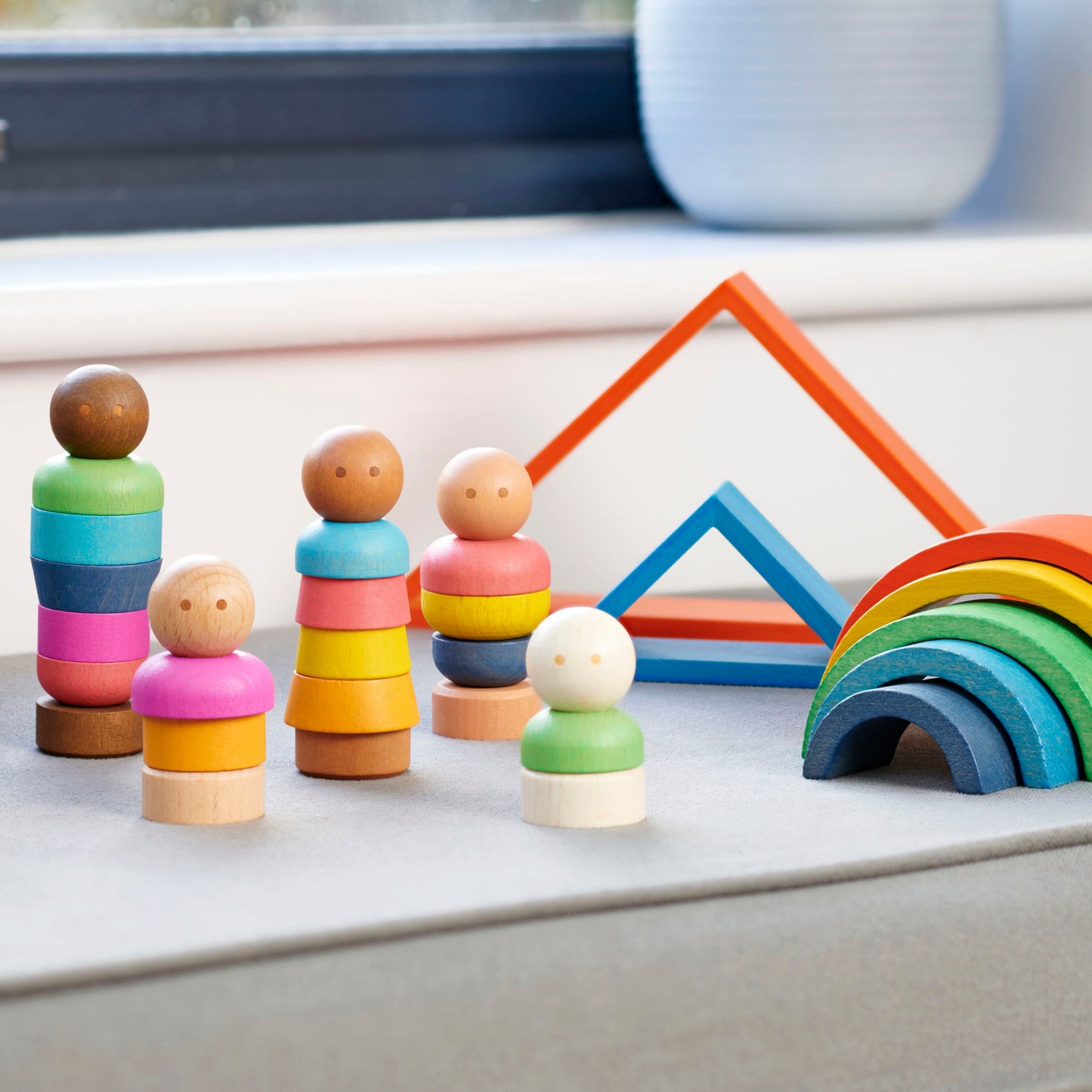 5 Houten regenboogpoppetjes (makkelijk mee te nemen)