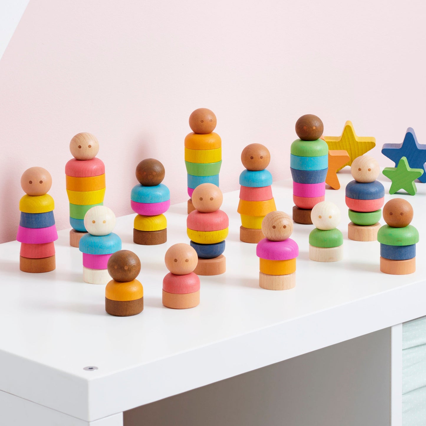 15 Houten regenboogpoppetjes (makkelijk mee te nemen )