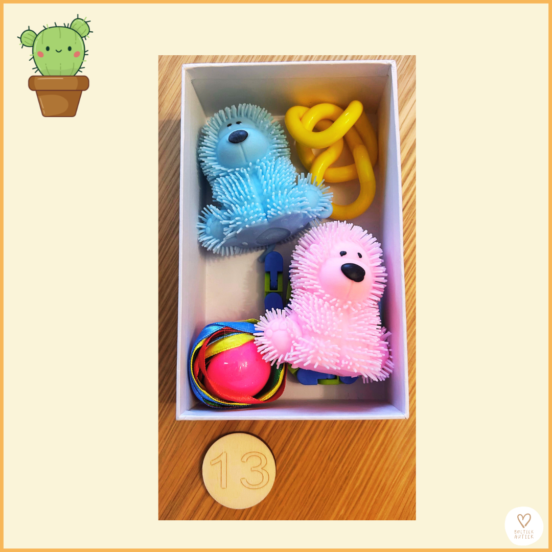 ONTPRIKKELBOX onderweg-wachtzaal-op bezoek