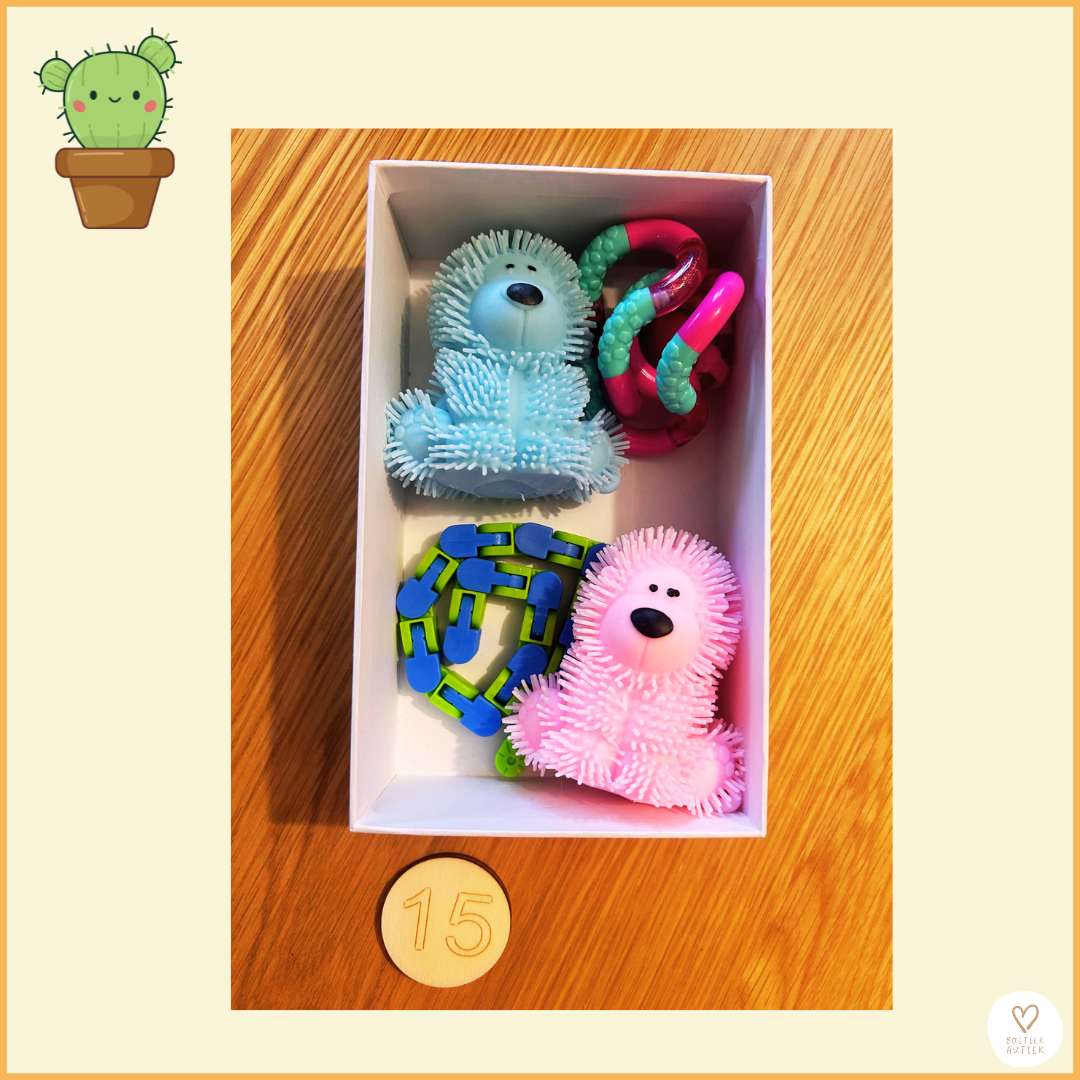 ONTPRIKKELBOX onderweg-wachtzaal-op bezoek