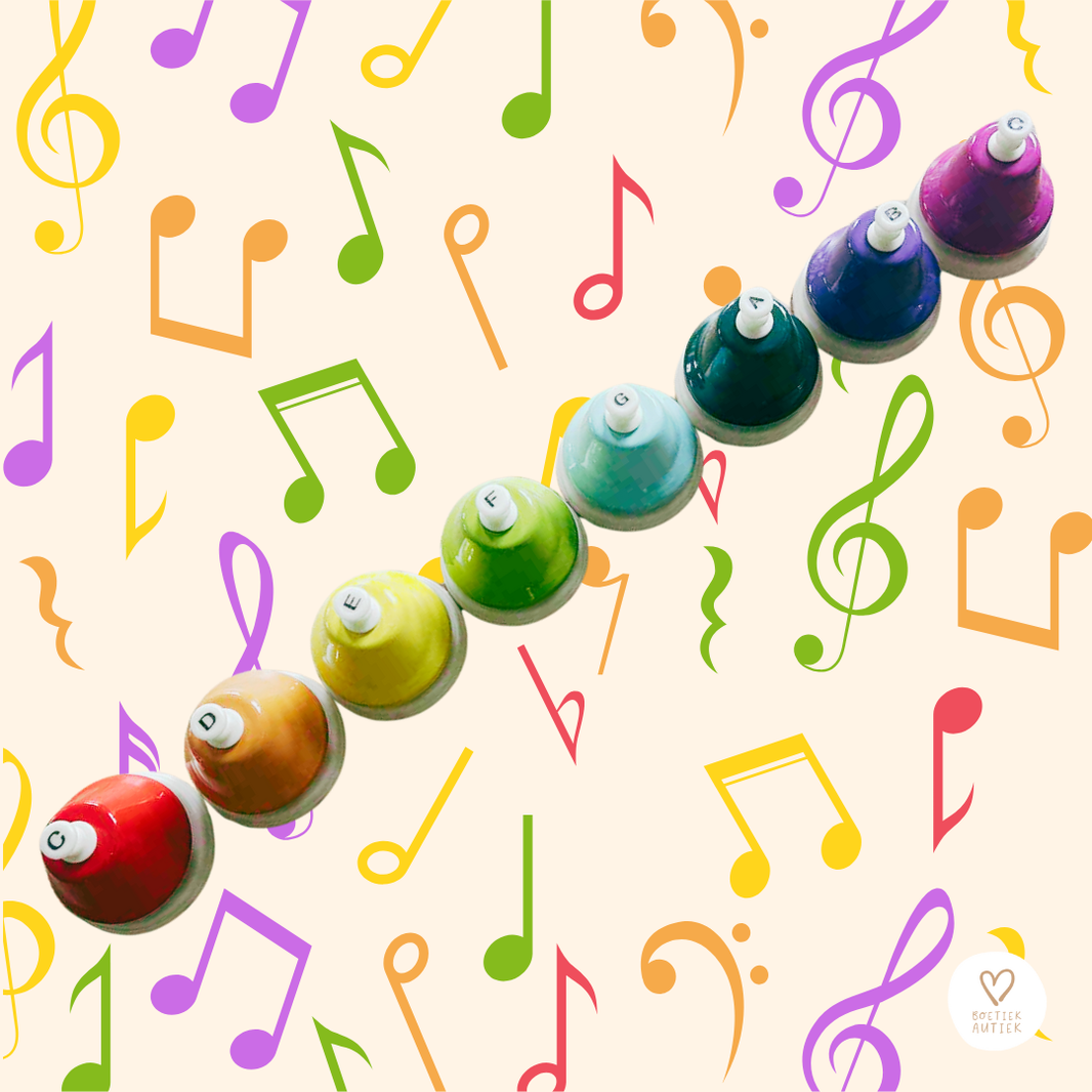 Muzikaal bellenset: expermimenteren, luisteren en muziek maken.