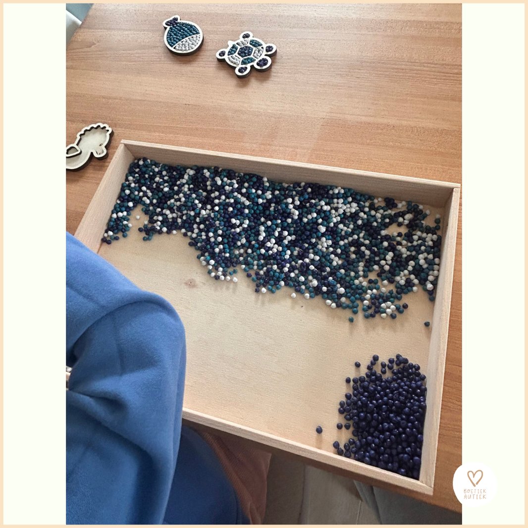 Gekleurde kikkererwten voor sensorisch spel. - Thema WATER - 1000 g