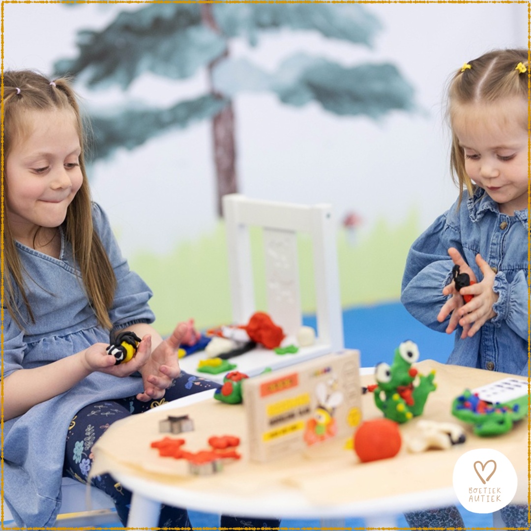 Bijenwas klei als inzet bij therapeutisch spel.