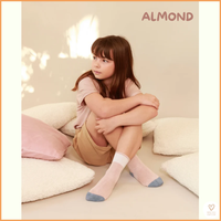 Prikkelarme, naadloze sokken . ALMOND (27-46)