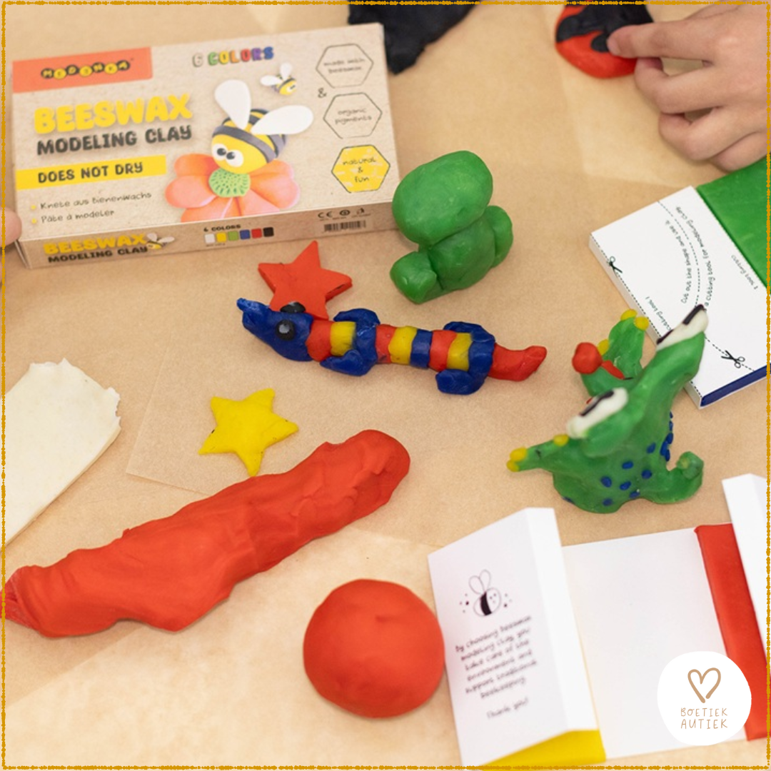 Bijenwas klei als inzet bij therapeutisch spel.